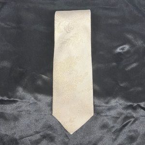 Ruffian all silk tie